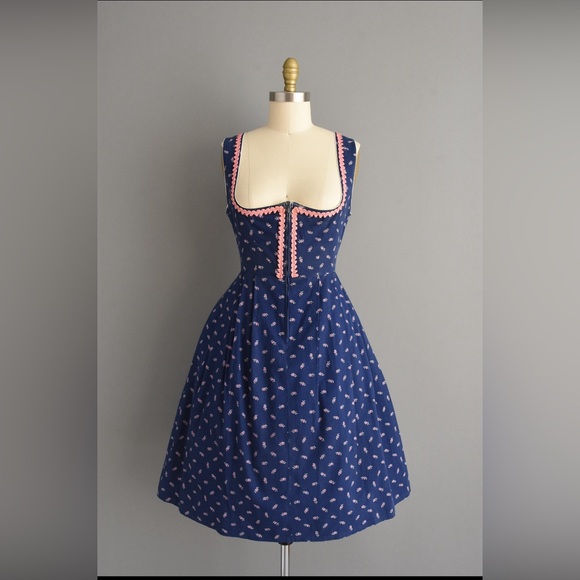 1960s dress | Adorable Blue & Pink Floral Print Dirndl Dress 60s vintage dress - Picture 2 of 10
